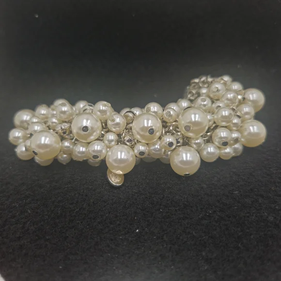 Vintage Aura Faux Cluster Pearl Rhinestone Silver Tone Link Bracelet - Picture 10 of 16